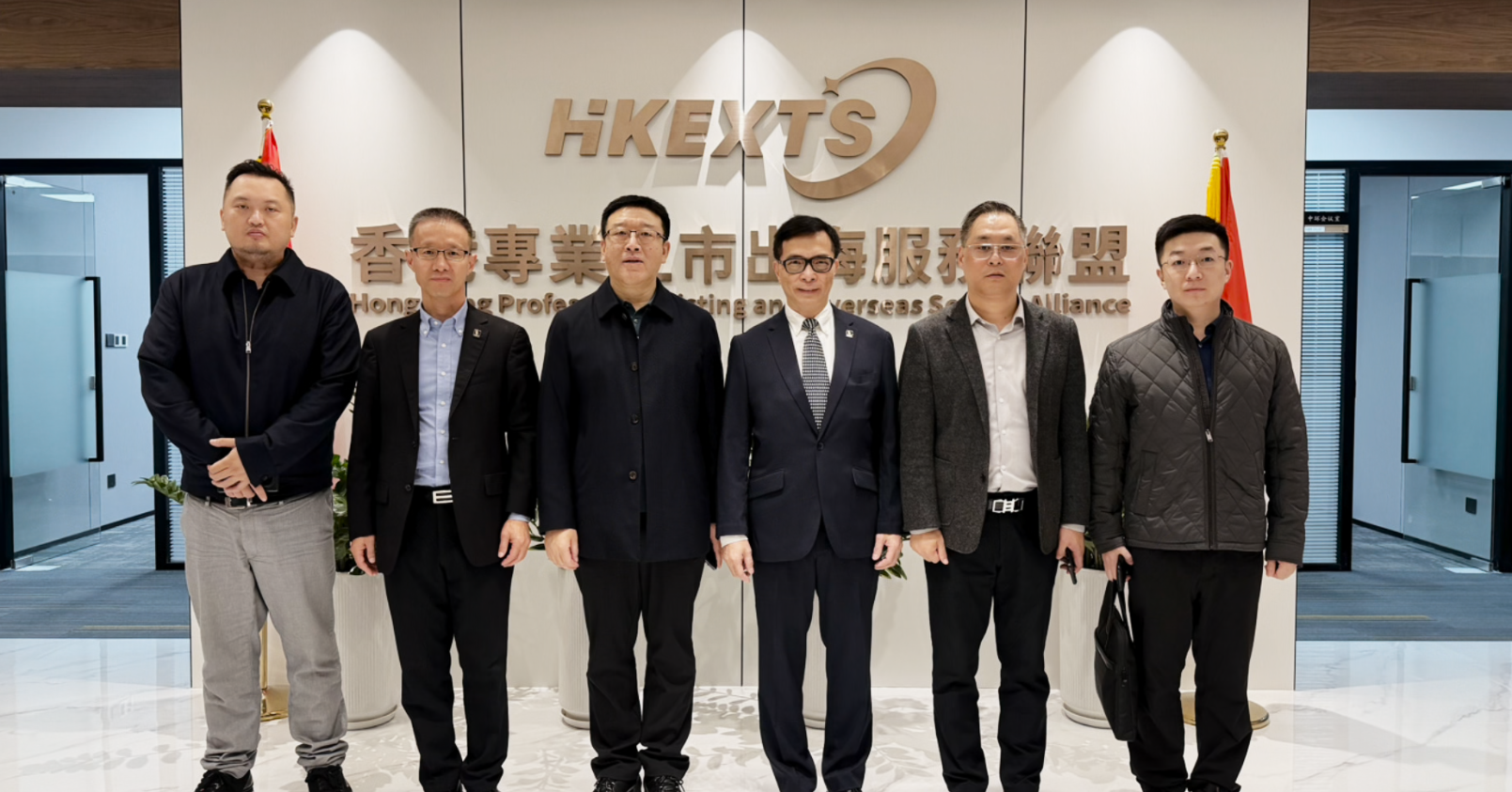 1764233775268023.png 1764233775268023.png